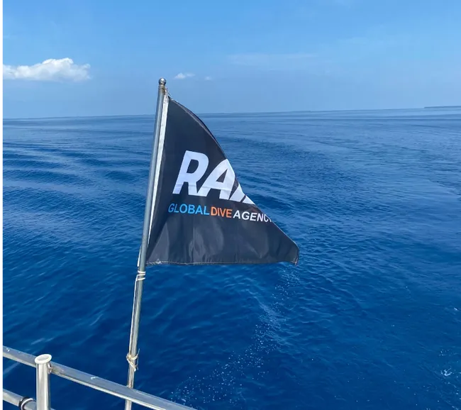 Maldivler Dalış Turu 2027